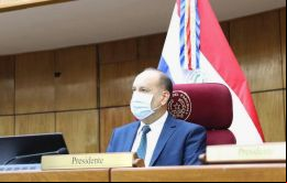 Creo que había algo más que cigarrillos en ese avión, argumentó Salomón 