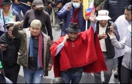 Es una movilización indefinida hasta que tengamos resultados, dijo a la prensa el dirigente indígena Leónidas Iza