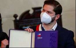Si se aprueba en el plebiscito del 4 de septiembre, el documento sustituirá a la neoliberal Carta Magna de la época de Pinochet, que favorece las privatizaciones.
