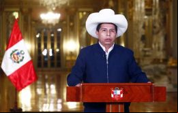 Los medios de comunicación están preocupados por cómo perjudicar al gobierno con el próximo titular, argumentó Castillo 