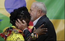 Lula expresó su amor por Colombia y su deseo de apoyarnos para lograr la paz y el bienestar del pueblo colombiano, escribió Márquez en Twitter.