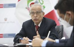 Con la salida del presidente del Gobierno, todos los  del gabinete deben presentar su dimisión al presidente