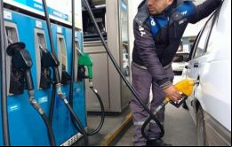 YPF se comprometió a seguir monitoreando todas las variables que intervienen en la formación del precio del combustible