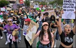Según organizaciones de seguimiento de la violencia de género, el 65% de las mujeres ecuatorianas de entre 15 y 49 años han sufrido algún tipo de violencia
