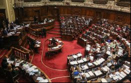 La sesión extraordinaria tuvo 18 horas de debate antes de que se votara formalmente el proyecto, presentado en 2020.