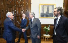 El senador Menéndez también planea mantener conversaciones con otros dirigentes locales