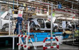 Stellantis esperaba reanudar la producción el jueves pero no había garantías