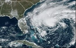 El gobernador de Florida, Ron DeSantis, declaró el estado de emergencia para 34 condados en la posible trayectoria de la tormenta