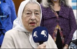 Las cenizas de Hebe descansarán en la Plaza de Mayo a pedido de ella misma