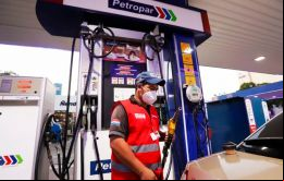 Sólo cuando llegue el nuevo cargamento de combustible en diciembre, Petropar revisará sus actuales precios de venta, explicó Román