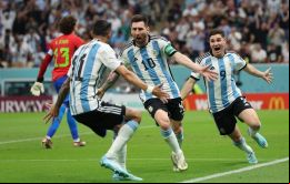 Messi jugaba su partido número 1000 con la camiseta nacional