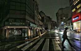 La empresa eléctrica dijo que el problema fue causado por fuegos artificiales