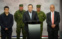 El alto el fuego sigue vigente para los demás grupos rebeldes, según Prada.