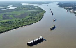El río Paraguay no es 100% navegable, explicó Gómez