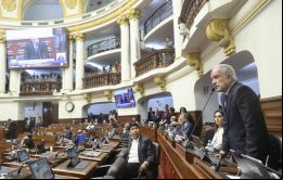 La moción de reconsideración fue aprobada, anunció Williams