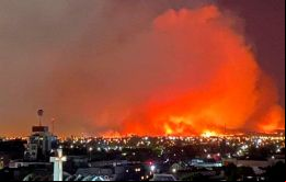 Valenzuela indicó que también se espera viento Puelche seco y caluroso proveniente de la cordillera oriental en la zona centro sur