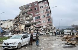 Se han producido 183 réplicas desde los terremotos originales, incluida una de magnitud 7,6 a las 7.24 hora local.