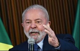 Lula también criticó al Banco Central por mantener la tasa básica de interés Selic en el 13,75%, para lo cual no hay justificación 