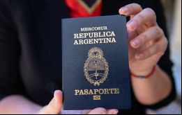 El canciller argentino Cafiero insistió en que el primer paso debe darlo el interesado en la Embajada argentina