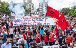 Todas las organizaciones impulsoras de la protesta coincidieron en que el proyecto de reforma de las pensiones del Gobierno afectará a los menos favorecidos