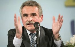  Si la oposición gana las elecciones de este año significaría más inflación y pobreza, dijo Rossi