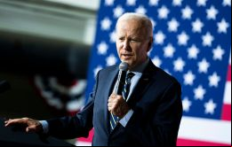 Wall Street no construyó América, la clase media construyó América, dijo Biden. 
