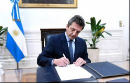 El dólar no oficial alcanzó los AR$ 483 el lunes tras los anuncios del domingo
