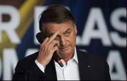 Según los demandantes, las declaraciones del ex presidente se dieron de forma hostil, irrespetuosa y humillante