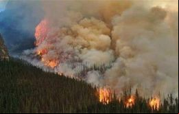 Bill Blair, el ministro de Preparación para Emergencias, dijo que se trata de la peor temporada registrada de incendios forestales en Canadá. 