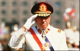 El nombre de Pinochet no debería estar entre los de las personas que fueron elegidas Presidente de Chile