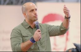 Intriago fue elegido alcalde de Manta para el periodo 2019-2023 y reelegido hasta 2027
