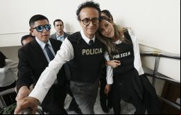 Zurita y González Náder llevan chalecos antibalas de la Policía