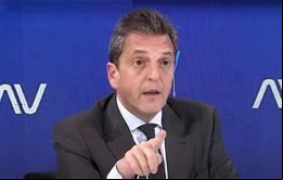 El costo de la devaluación no lo puede pagar el pueblo, sostuvo Massa 