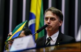 Bolsonaro insistió en que se trata de una persecución política