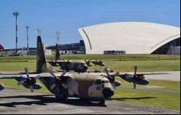 Será un vuelo militar que realizará una misión humanitaria, explicó García