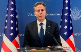 Israel tiene derecho a defenderse, insiste Blinken
