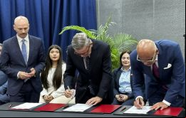 Las negociaciones continuarán hasta que se pueda discutir la liberación de los 300 presos políticos y otros temas, dijo Blyde 