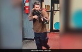 El jefe de la policía de Maine, Michael Sauschuck, dijo a última hora del miércoles que la búsqueda de una persona de interés seguía en curso
