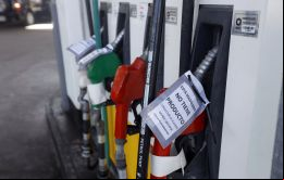 YPF aplicó el lunes un aumento promedio del 3% 
