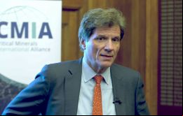 La presencia de Fernández es una medida para neutralizar la expansión de China en la región