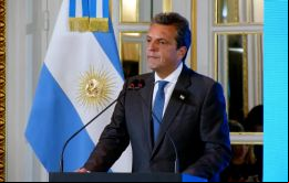 Massa habló del nuevo desafío de estos tiempos en materia de soberanía durante el lanzamiento de la nueva campaña antártica 