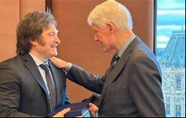 Clinton aconsejó a Milei tomar las medidas políticas más importantes durante sus primeras semanas en el cargo