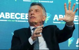 La dolarización no ha sido demasiado buena para Ecuador, argumentó Macri. Una moneda del Mercosur sería mejor