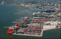 El puerto de Montevideo espera manejar aún más comercio en 2024, explicó Curbelo 