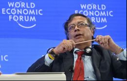 Tenemos que compensar a Guyana y Venezuela para que el petróleo del Esequibo no se explote por razones medioambientales, dijo Petro