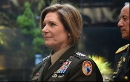 La Generala Richardson quiere una base militar estadounidense en Uruguay para contrarrestar la presencia de China en la región, según el Pit-Cnt