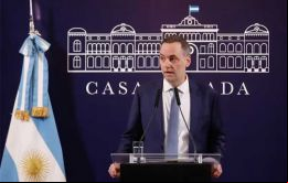 Con Fernández, el Ministerio de Salud brilló evidentemente por su ausencia, subrayó Adorni
