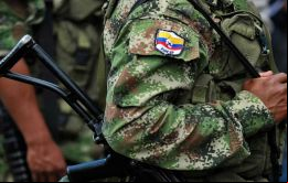 Es necesario restablecer el cese al fuego bilateral y nacional, insistió la guerrilla