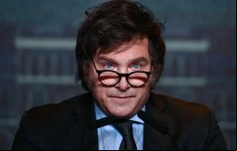 Milei ha aplicado fuertes restricciones para recuperarse del déficit fiscal bajo Alberto Fernández