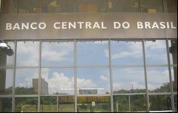 La proyección para 2024 está dentro del rango meta de inflación fijado por el Consejo Monetario Nacional (CMN) del BCB, del 3% (+- 1,5 puntos porcentuales)